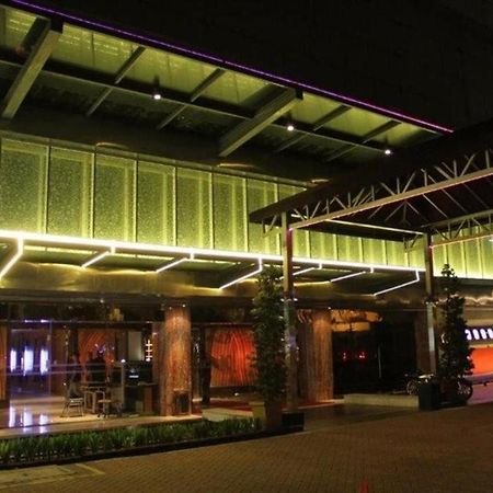108 Hotel By Him Cakarta Dış mekan fotoğraf