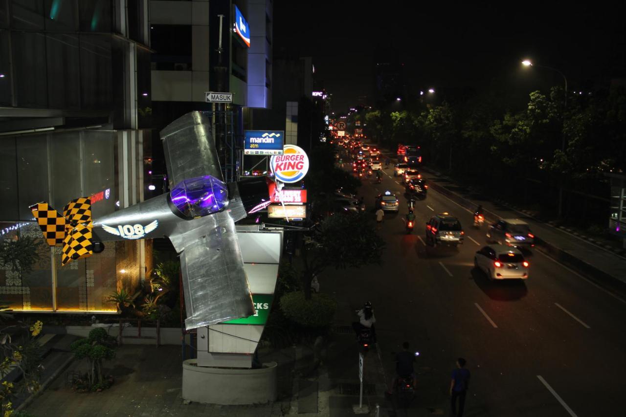 108 Hotel By Him Cakarta Dış mekan fotoğraf